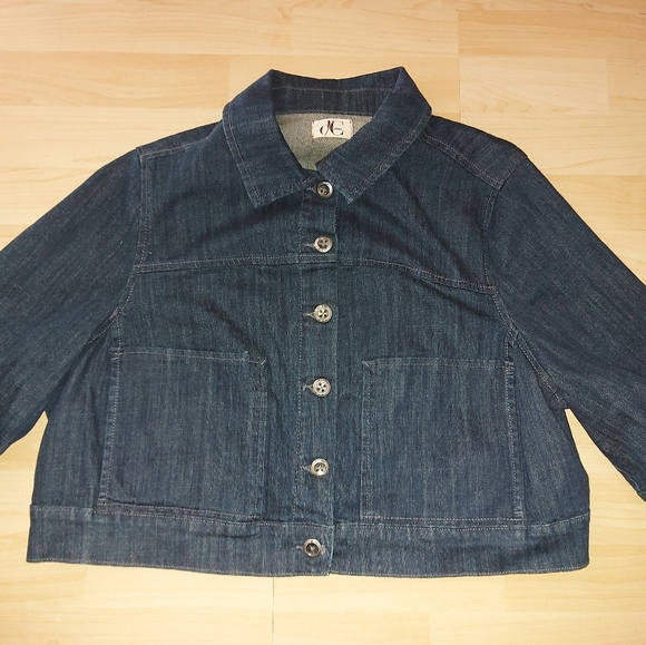 D/c Jeans Cropped Denim Jacket - Picture 2 of 8